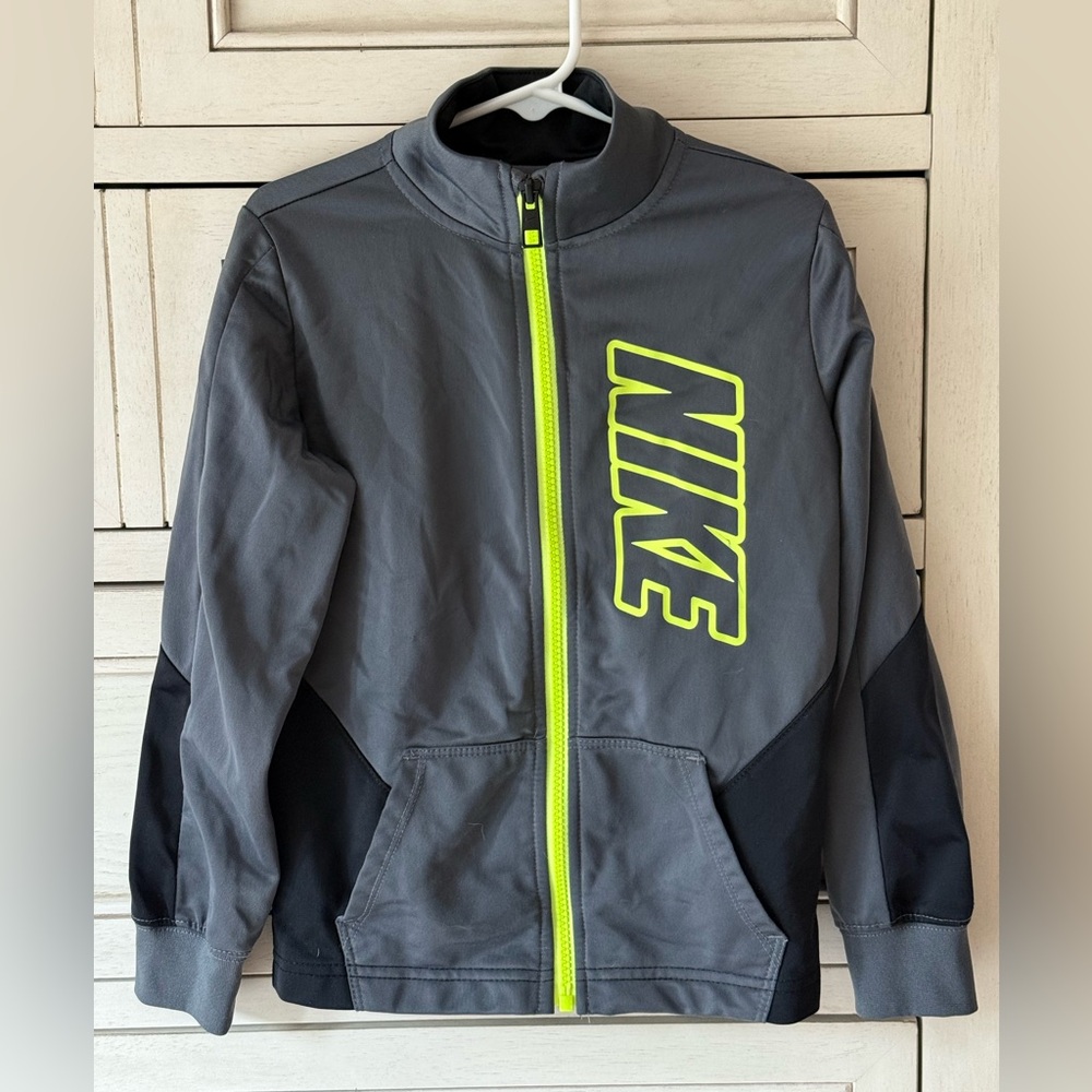 NIKE Boys Track Jacket Gray Black Full
Zip Youth Kids - Size 6